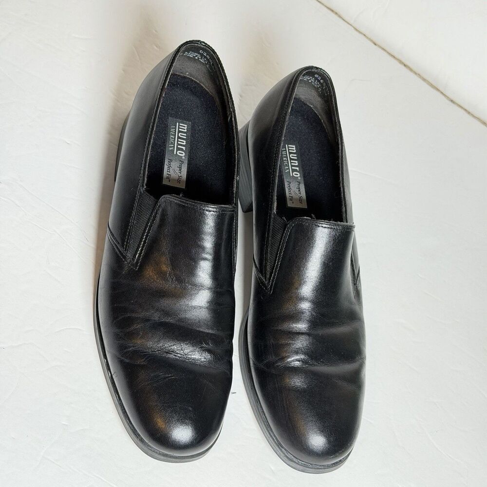 Munro American Black Leather Slip On Comfort Heels Shoes Womens 8N Narrow USA